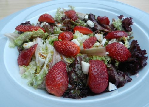 Strawberry Salad Recipe with Lettuce and Cucumber. Easy Recipe that is fast to make.